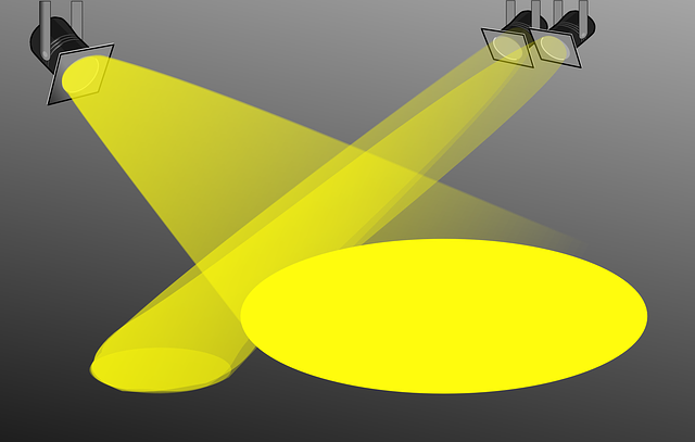 Svietiace reflektory.png
